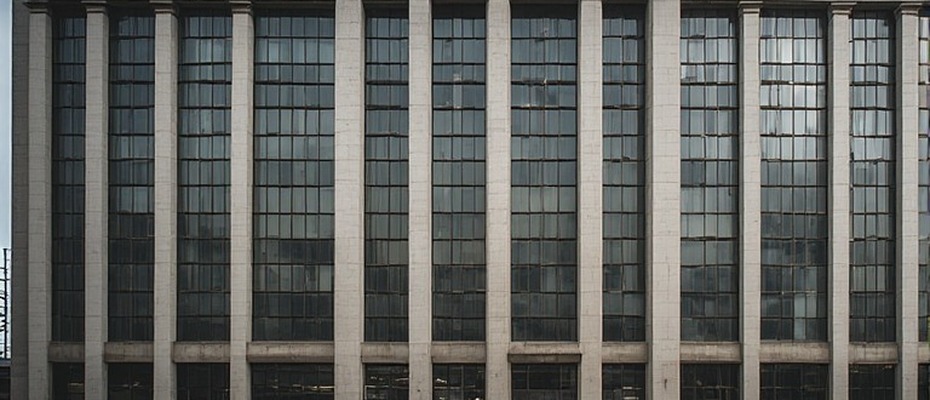 Налоговый резидент vs нерезидент: разница в ставках НДФЛ